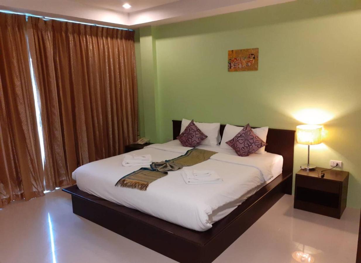 Nicha Residence Kamala Beach Exterior photo