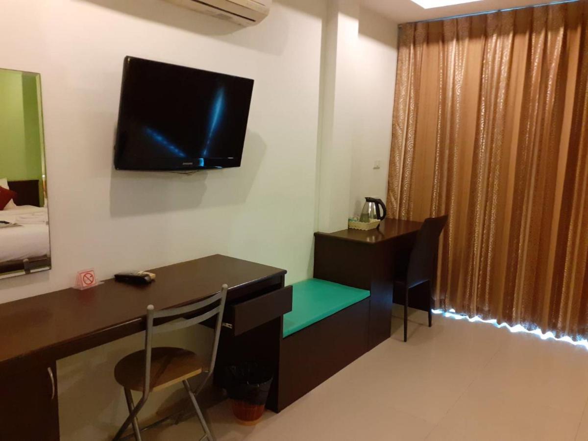 Nicha Residence Kamala Beach Exterior photo